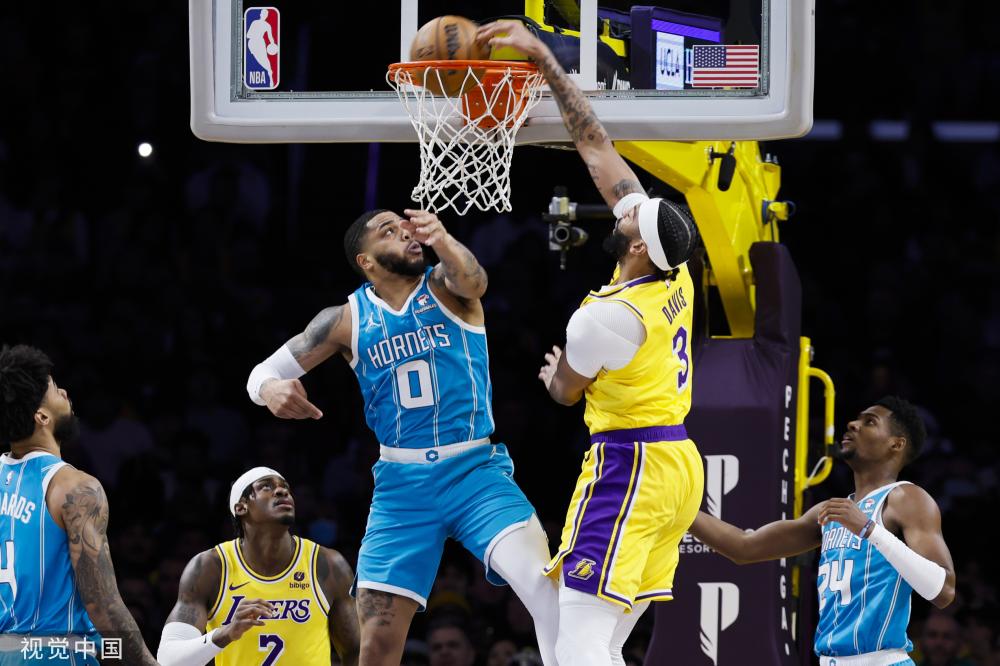 两人同样在 两人同样在